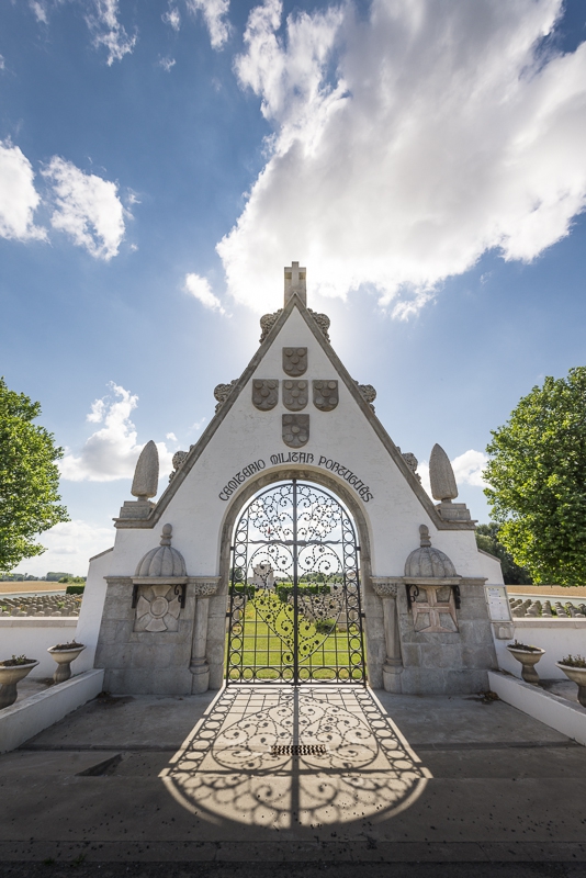 PORTUGUESE MILITARY CEMETERY AT RICHEBOURG